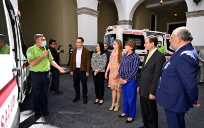 Recibe Gobierno de Defina Gómez ambulancias, mastógrafos y apoyos funcionales de la Beneficencia Pública